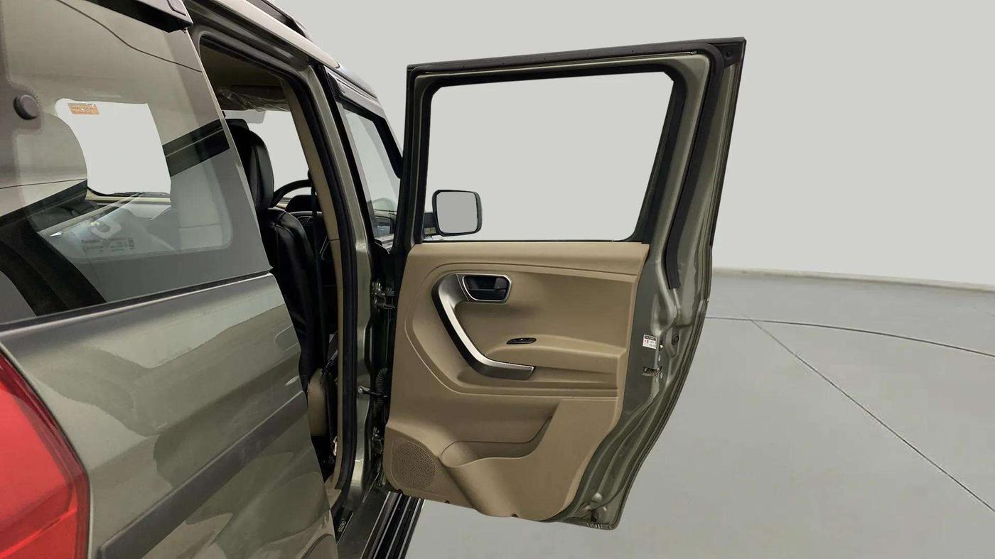 2021 Mahindra BOLERO NEO N 10, Diesel, Manual, 17,571 km, RHS Rear Door