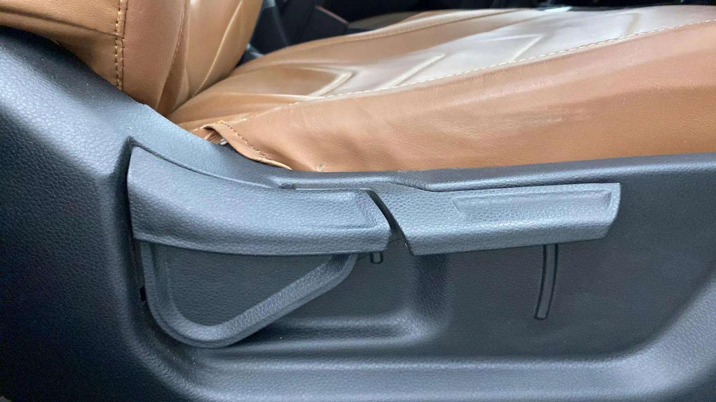 2019 KIA SELTOS HTK PLUS 1.5 DIESEL, Diesel, Manual, 65,385 km, Driver Side Adjustment Panel