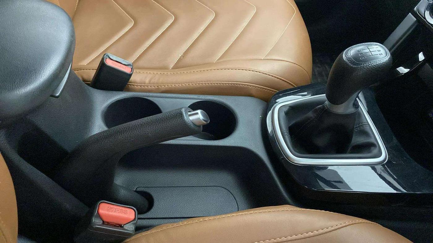 2019 KIA SELTOS HTK PLUS 1.5 DIESEL, Diesel, Manual, 65,385 km, Gear Lever