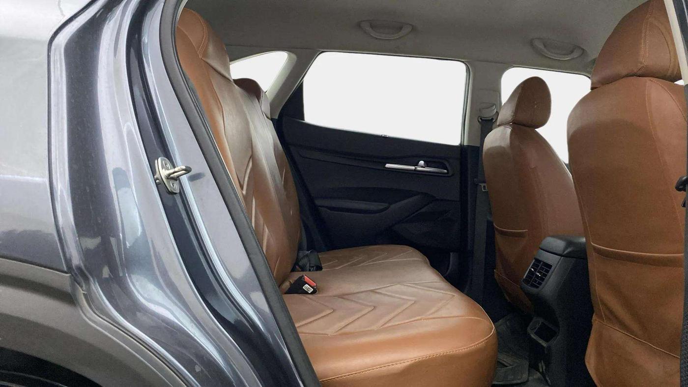 2019 KIA SELTOS HTK PLUS 1.5 DIESEL, Diesel, Manual, 65,385 km, Right Side Rear Door Cabin