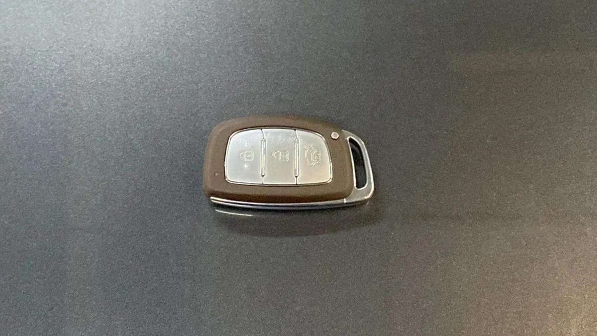 2022 Hyundai VENUE SX 1.5 (O) EXECUTIVE CRDI, Diesel, Manual, 45,564 km, Key Close Up