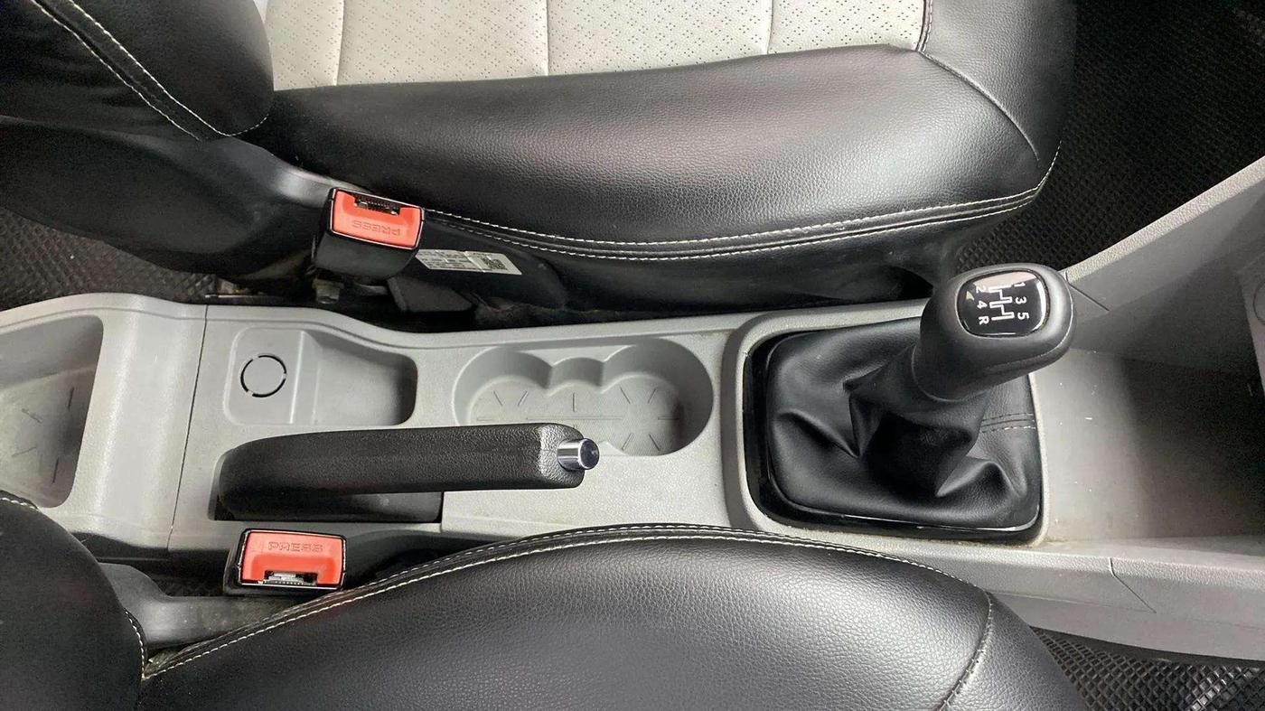 2022 Tata Tiago XT PETROL, Petrol, Manual, 39,318 km, Gear Lever