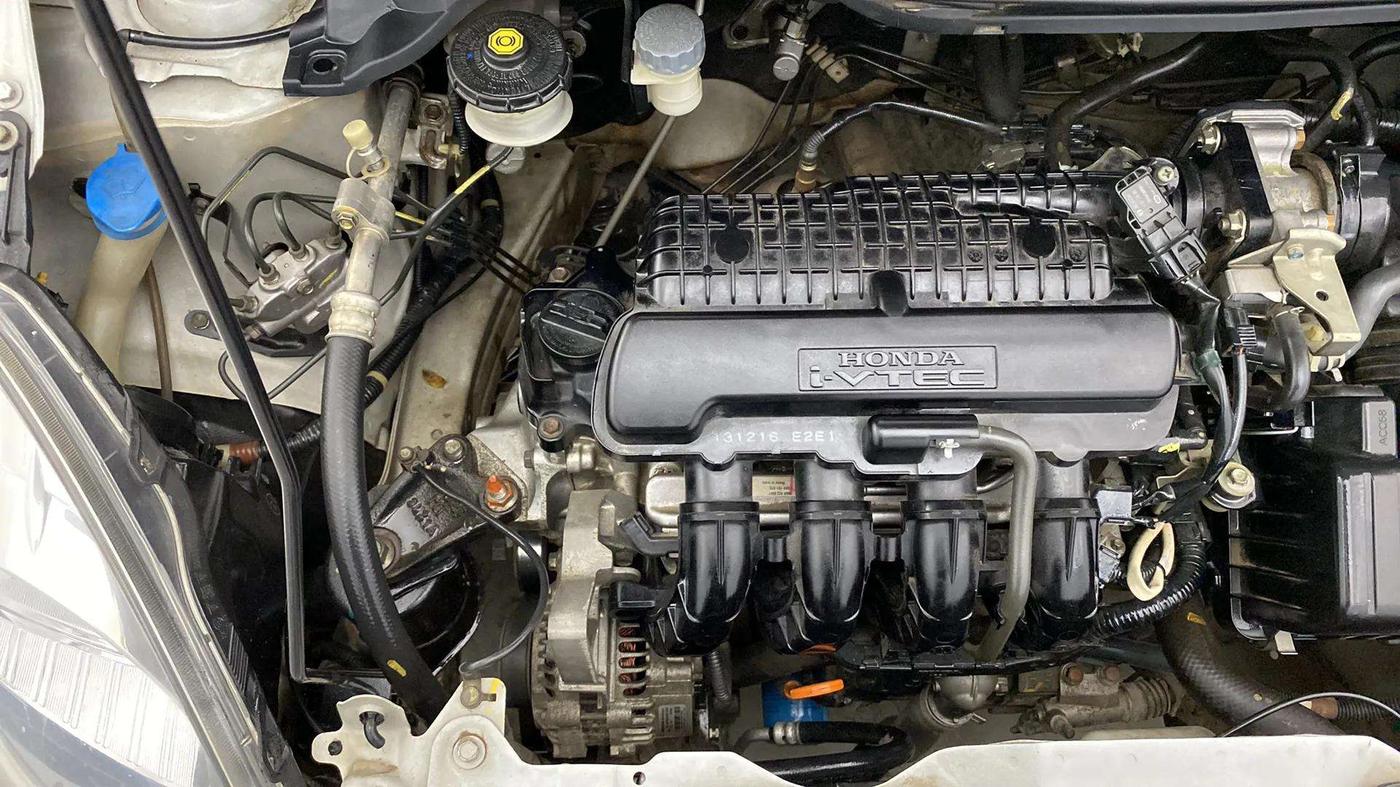2014 Honda Brio S MT, Petrol, Manual, 72,245 km, Engine View - Right