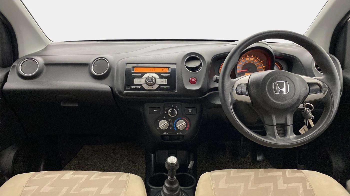 2014 Honda Brio S MT, Petrol, Manual, 72,245 km, Dashboard