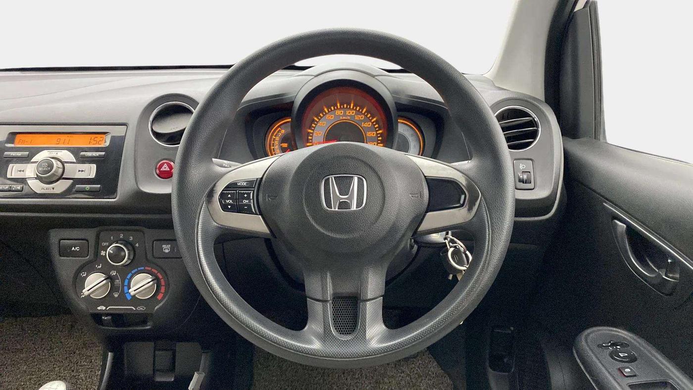 2014 Honda Brio S MT, Petrol, Manual, 72,245 km, Steering Wheel Close Up