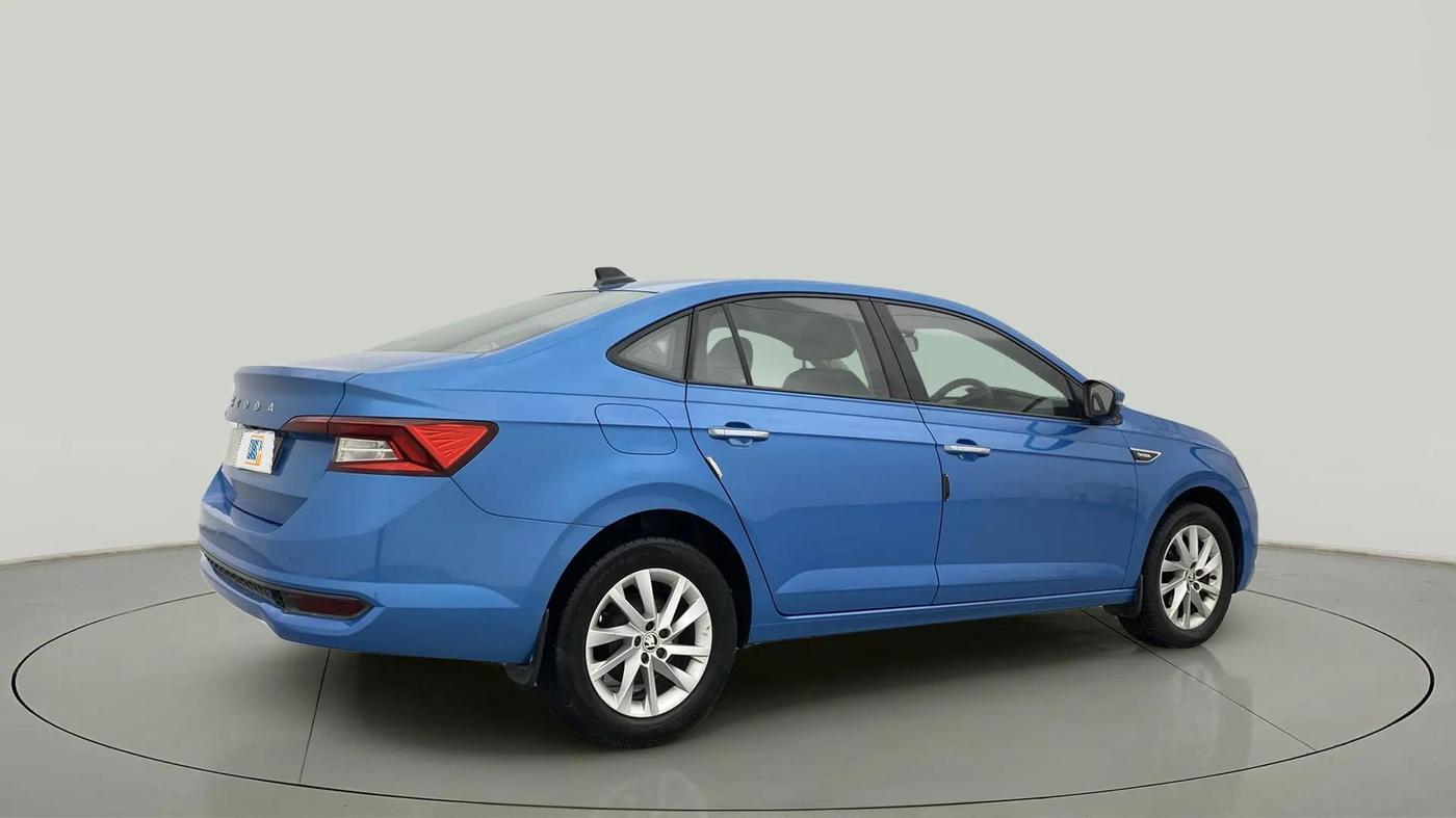 2023 Skoda SLAVIA Ambition Plus 1.0 TSI MT, Petrol, Manual, 76,644 km, Right Back Diagonal
