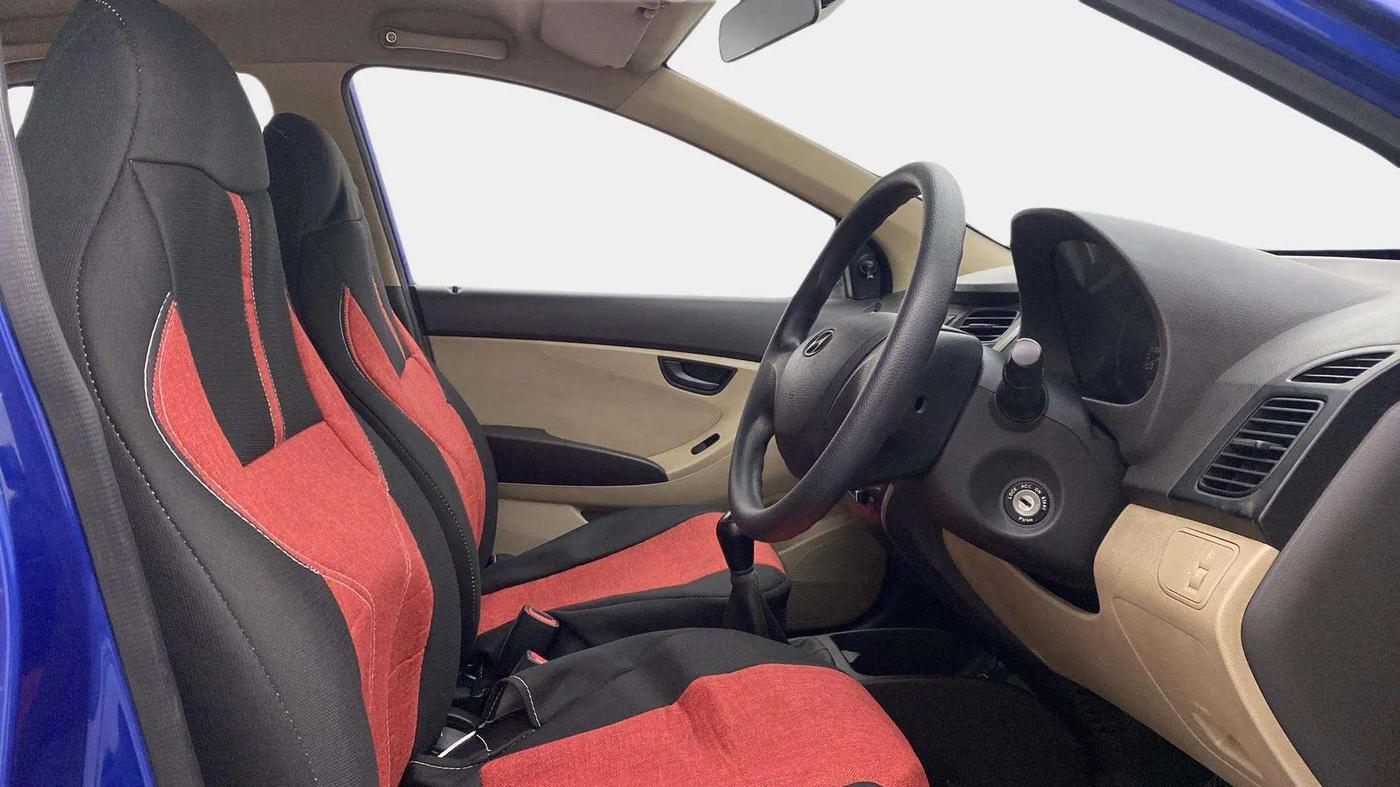 2014 Hyundai Eon ERA +, Petrol, Manual, 38,044 km, Right Side Front Door Cabin