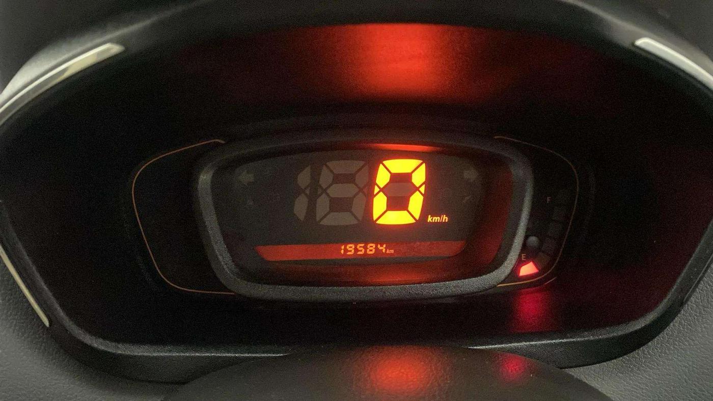 2017 Renault Kwid RXT 1.0, Petrol, Manual, 19,573 km, Odometer Image