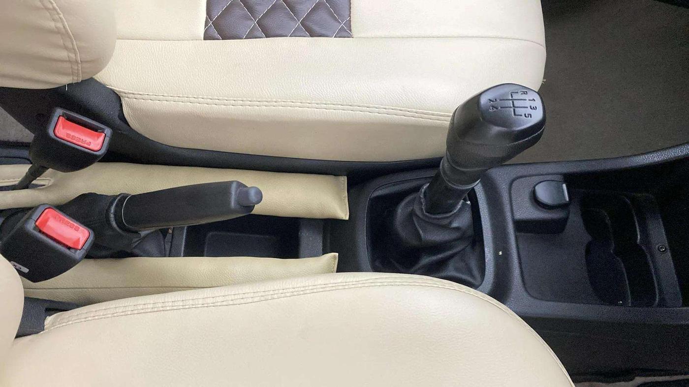2017 Renault Kwid RXT 1.0, Petrol, Manual, 19,573 km, Gear Lever