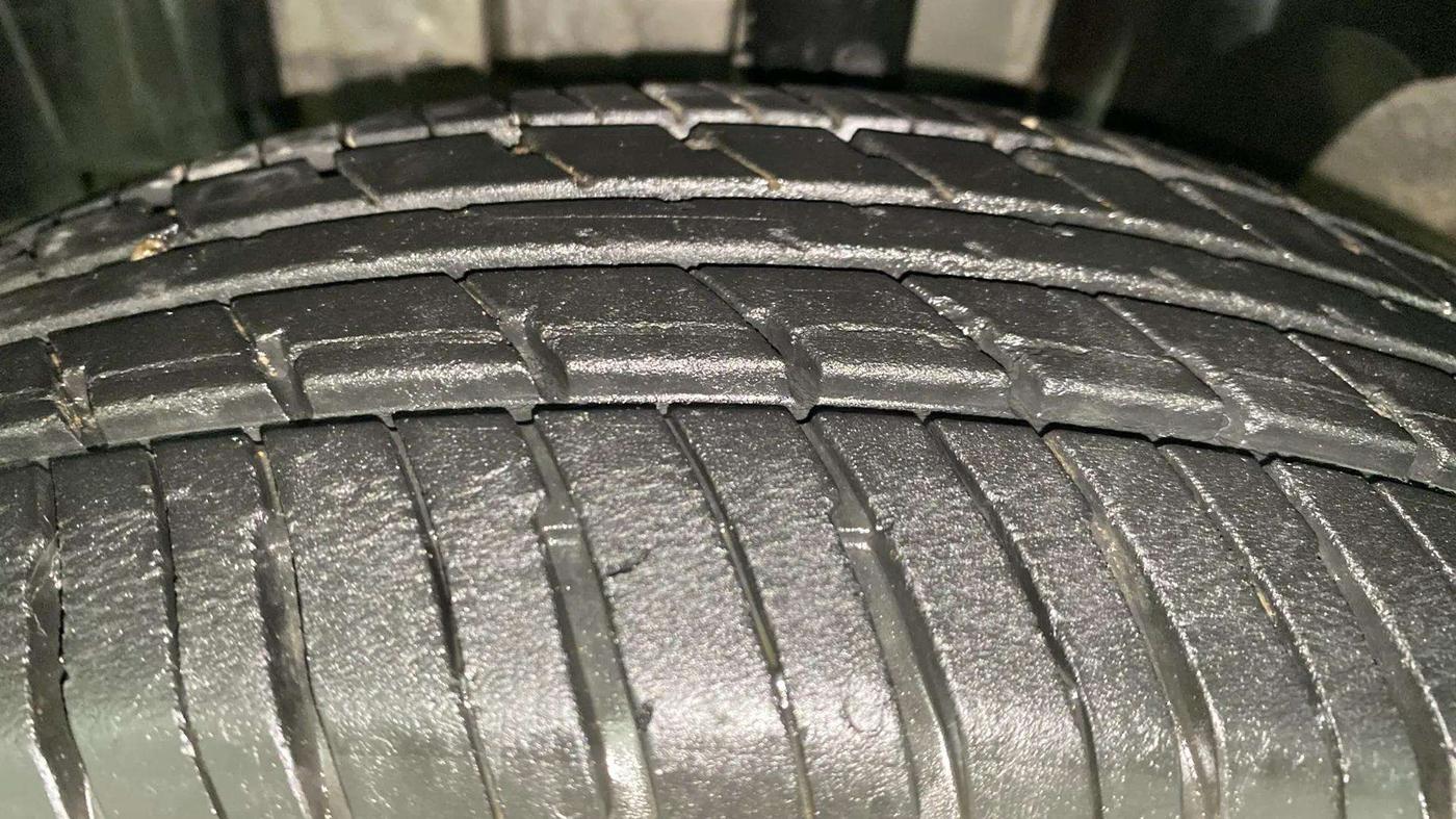 2017 Renault Kwid RXT 1.0, Petrol, Manual, 19,573 km, Left Front Tyre Tread