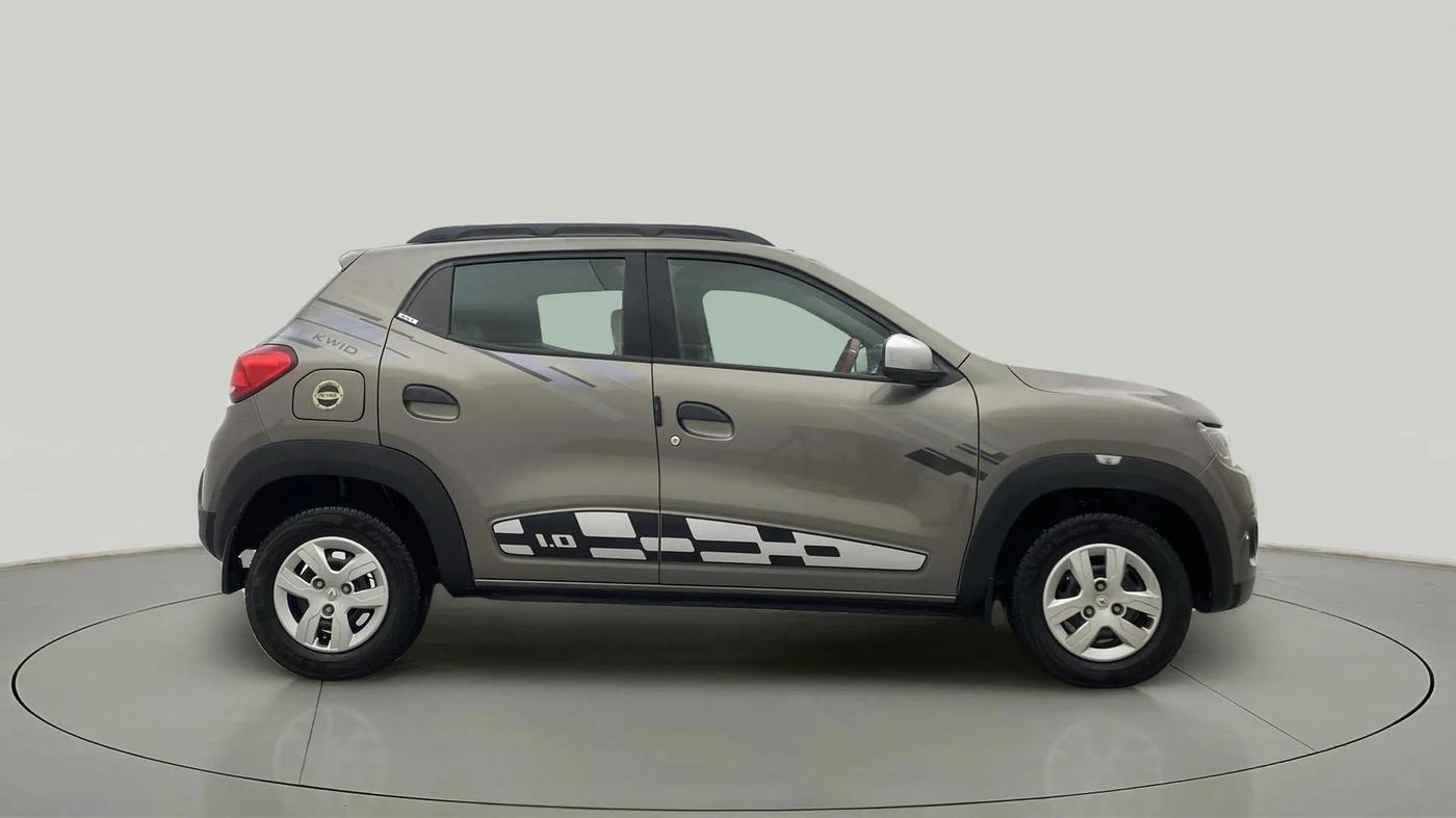 2017 Renault Kwid RXT 1.0, Petrol, Manual, 19,573 km, Right Side View