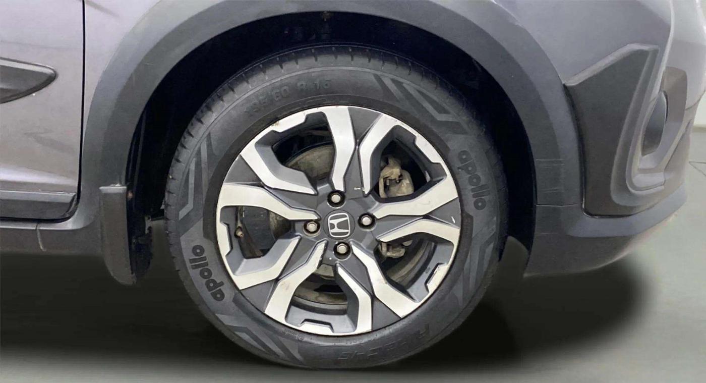 2017 Honda WR-V 1.2L I-VTEC VX MT, Petrol, Manual, 73,211 km, Right Front Wheel