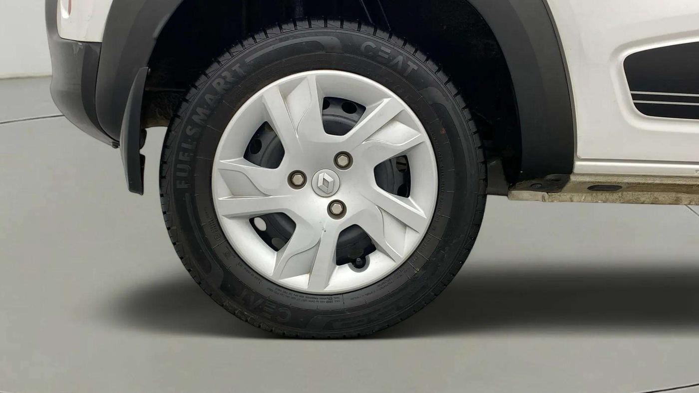2023 Renault Kwid RXT 1.0, Petrol, Manual, 11,724 km, Right Rear Wheel