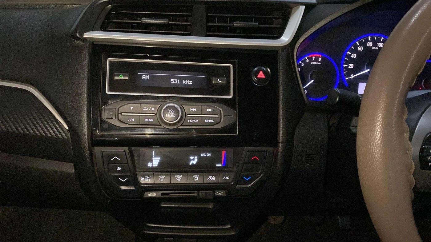 2017 Honda Brio S MT, Petrol, Manual, 88,046 km, Air Conditioner