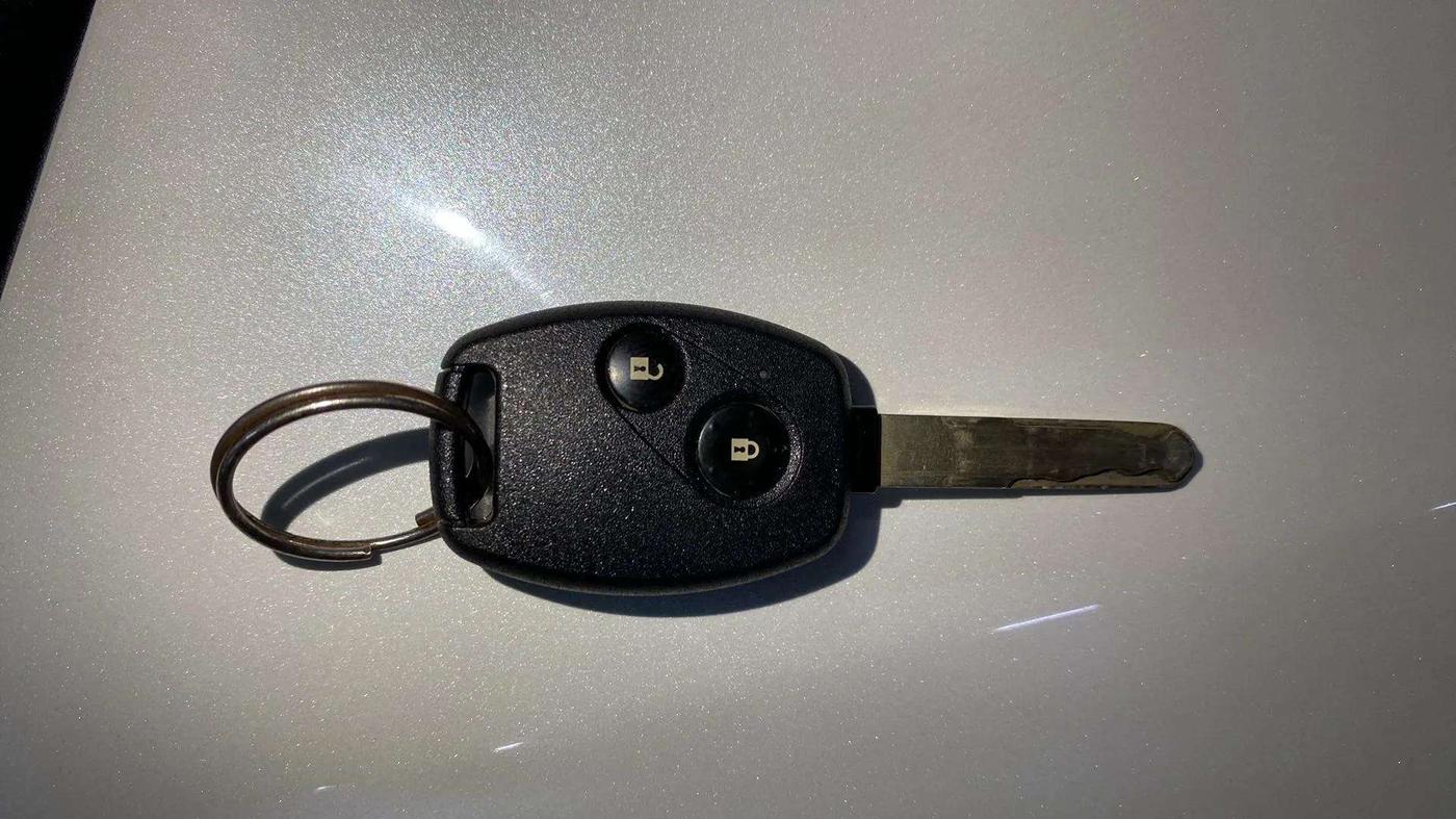 2017 Honda Brio S MT, Petrol, Manual, 88,046 km, Key Close Up