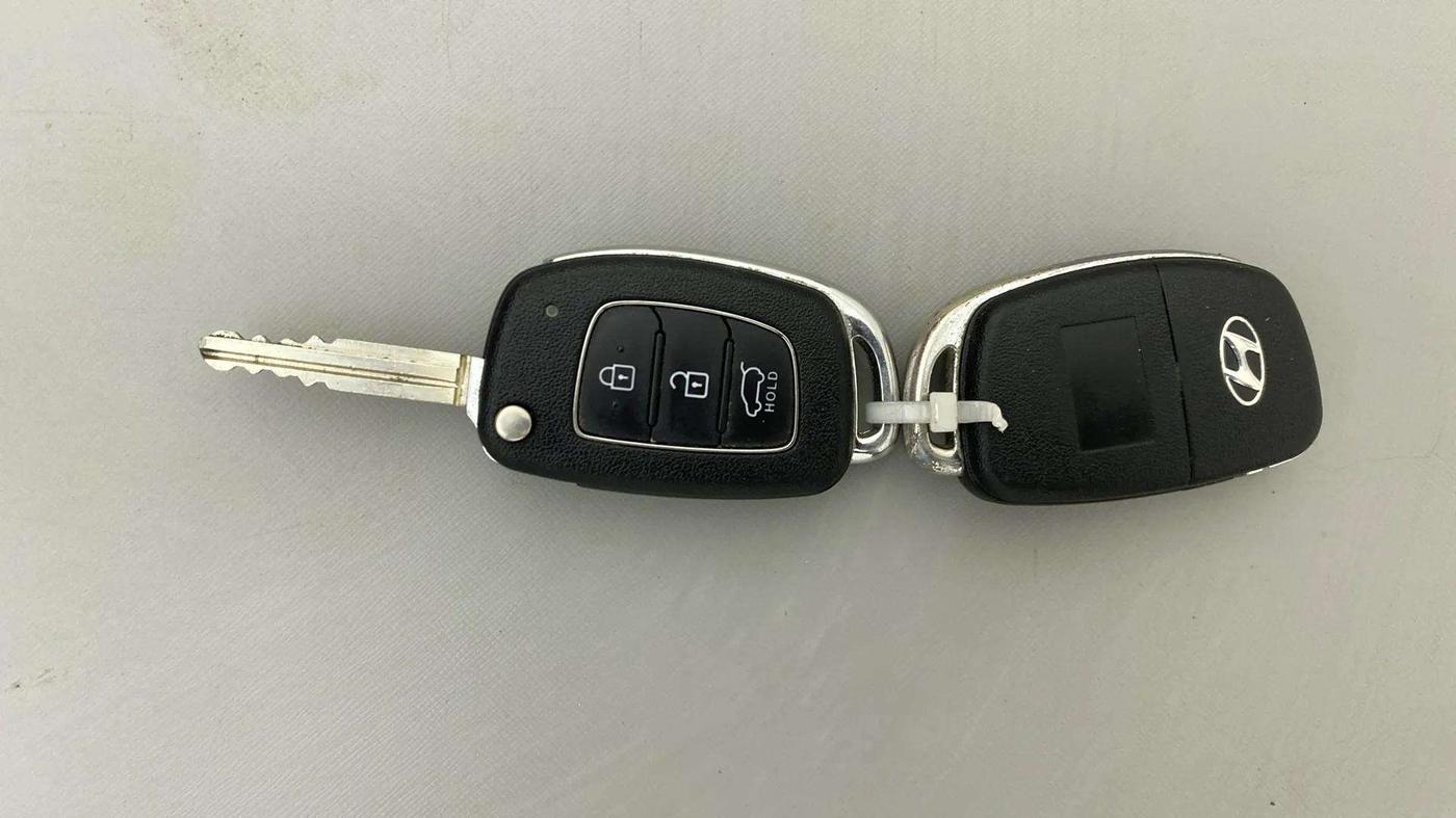 2015 Hyundai Elite i20 SPORTZ 1.2, Petrol, Manual, 80,227 km, Key Close Up