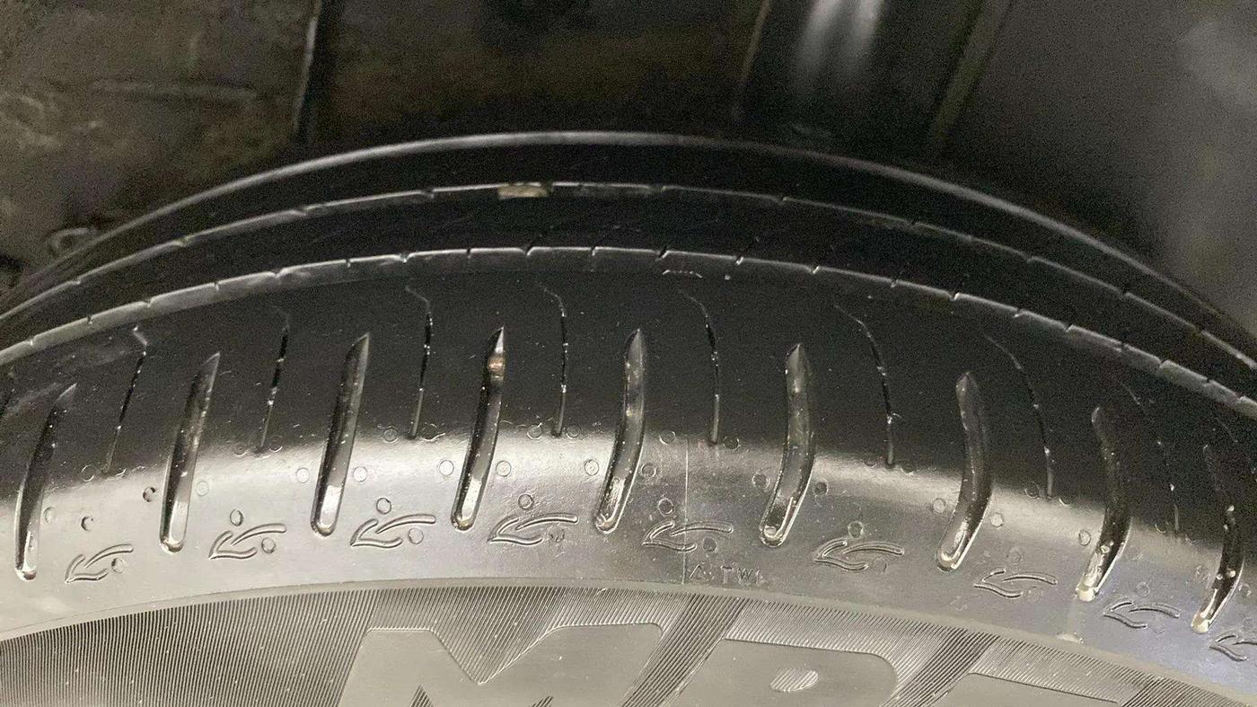 2023 Tata ALTROZ XTA, Petrol, Automatic, 13,461 km, Left Rear Tyre Tread