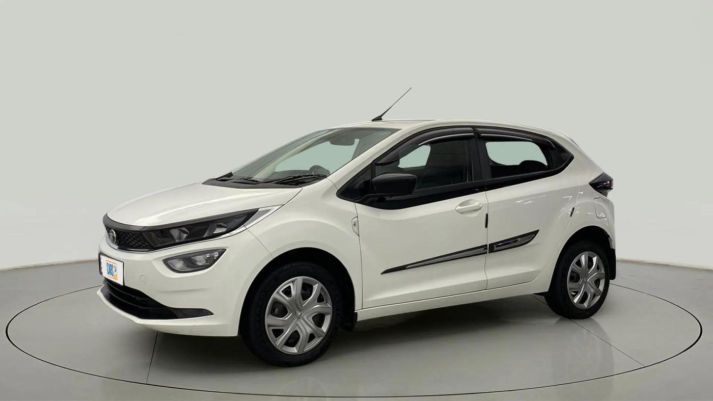 2023 Tata ALTROZ XTA, Petrol, Automatic, 13,461 km, Left Front Diagonal