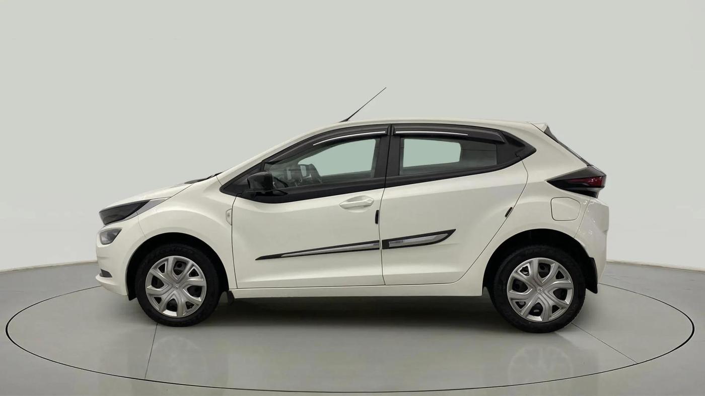 2023 Tata ALTROZ XTA, Petrol, Automatic, 13,461 km, Left Side