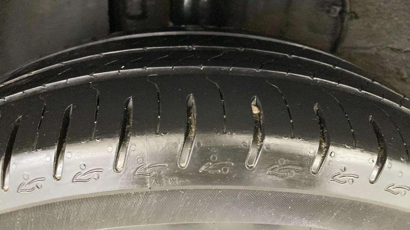2023 Tata ALTROZ XTA, Petrol, Automatic, 13,461 km, Right Rear Tyre Tread