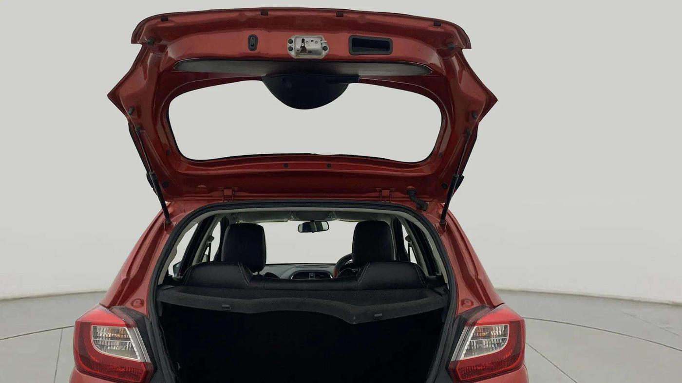 2018 Tata Tiago XZA PETROL, Petrol, Automatic, 73,569 km, Boot Door Open