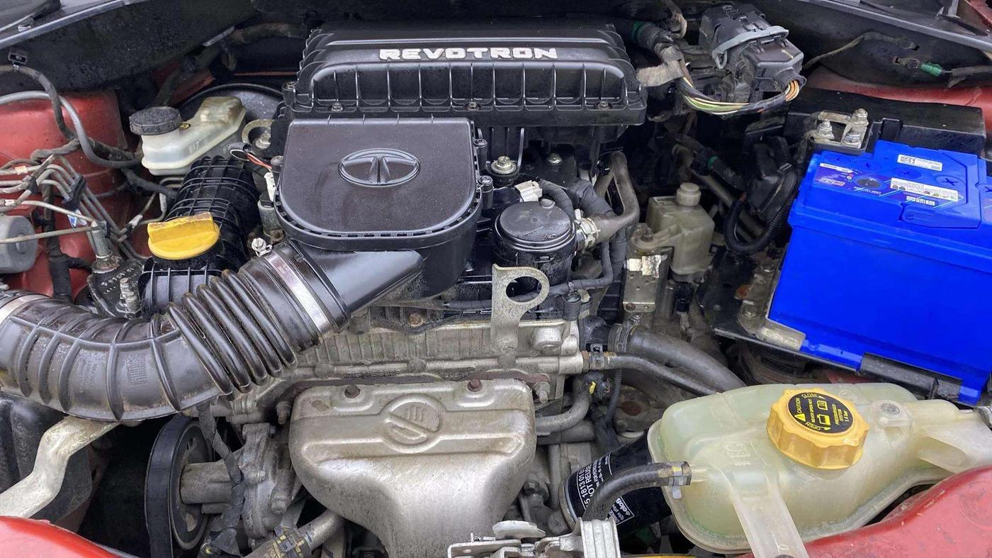 2018 Tata Tiago XZA PETROL, Petrol, Automatic, 73,569 km, Engine View