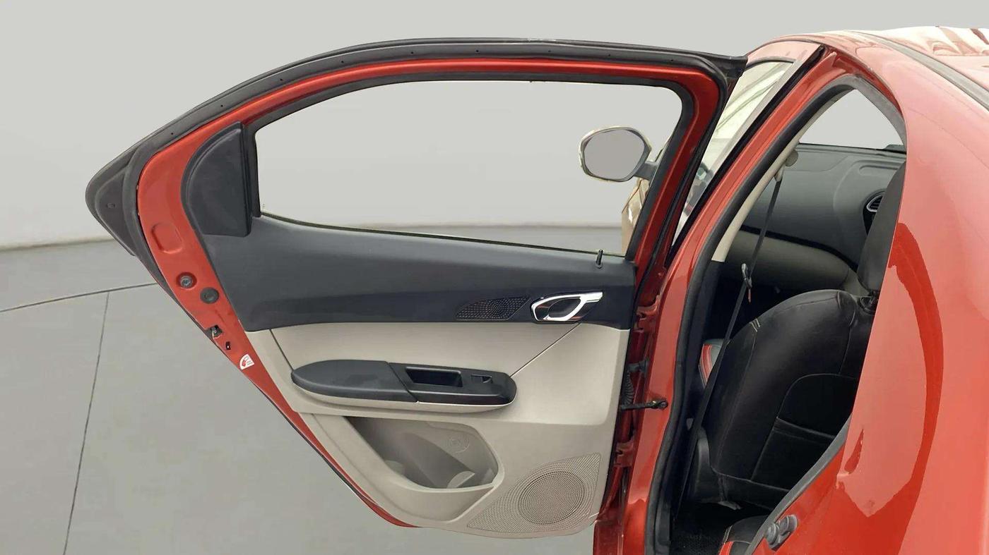 2018 Tata Tiago XZA PETROL, Petrol, Automatic, 73,569 km, LHS Rear Door