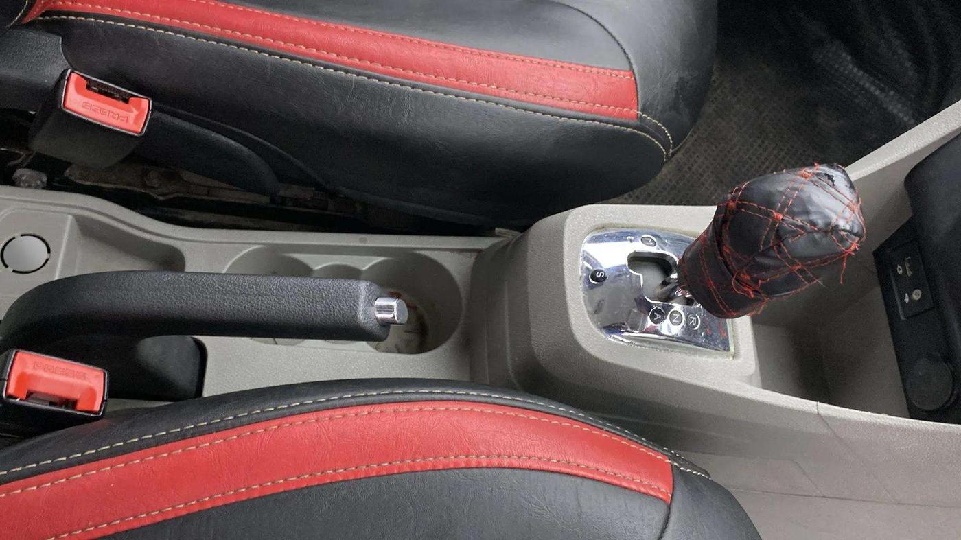 2018 Tata Tiago XZA PETROL, Petrol, Automatic, 73,569 km, Gear Lever