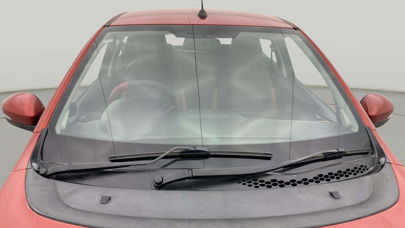 2018 Tata Tiago XZA PETROL, Petrol, Automatic, 73,569 km, Front Windshield