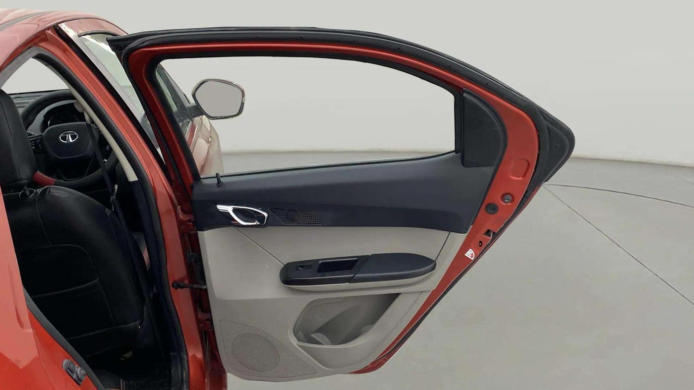 2018 Tata Tiago XZA PETROL, Petrol, Automatic, 73,569 km, RHS Rear Door