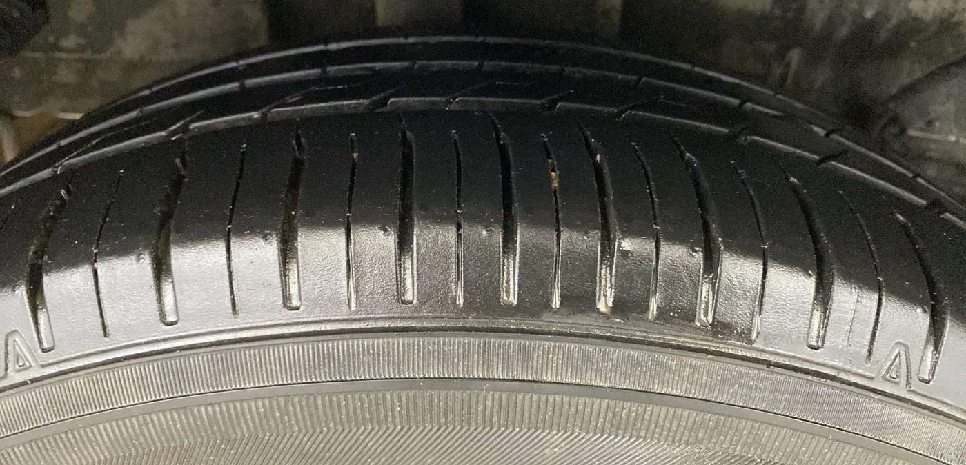 2020 Tata Tiago XZ PETROL, Petrol, Manual, 76,103 km, Right Rear Tyre Tread
