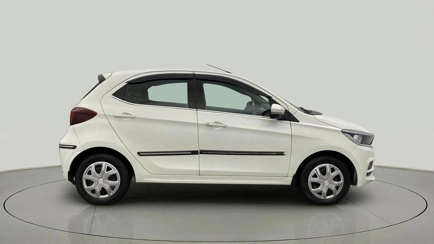 2020 Tata Tiago XZ PETROL, Petrol, Manual, 76,103 km, Right Side View