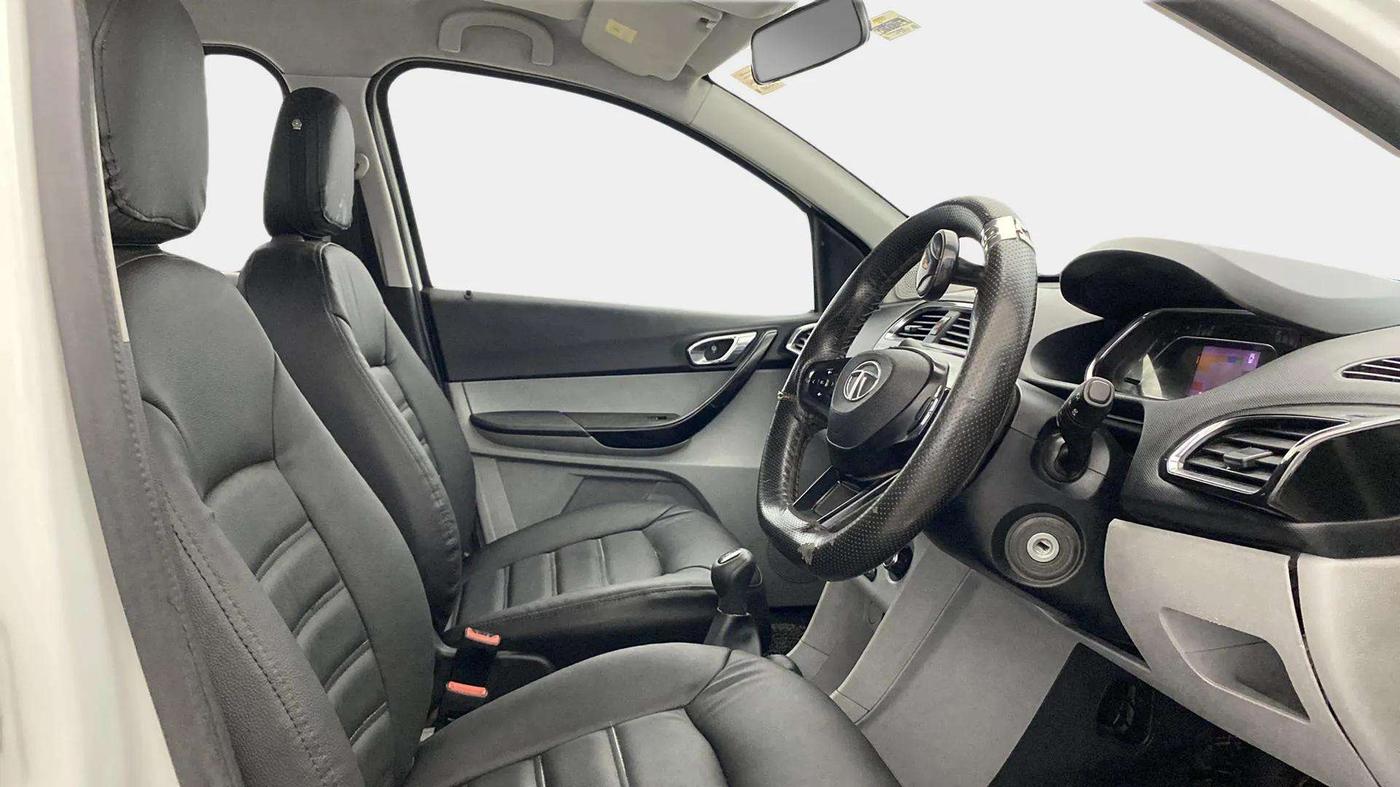 2020 Tata Tiago XZ PETROL, Petrol, Manual, 76,103 km, Right Side Front Door Cabin