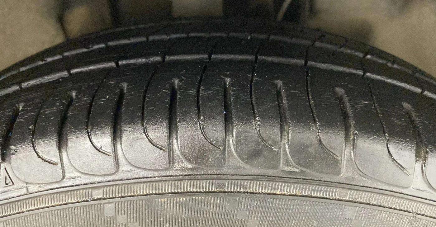 2020 Tata Tiago XZ PETROL, Petrol, Manual, 76,103 km, Right Front Tyre Tread