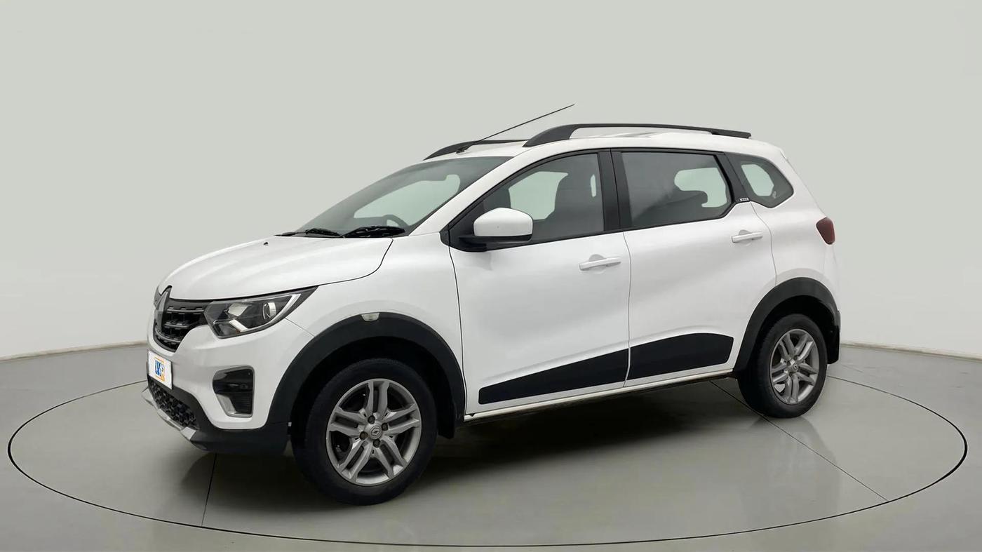 2019 Renault TRIBER RXZ, Petrol, Manual, 47,316 km, Left Front Diagonal