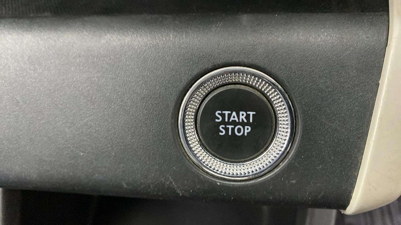 2019 Renault TRIBER RXZ, Petrol, Manual, 47,316 km, Keyless Start/ Stop Button
