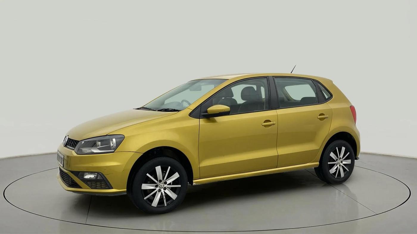 2017 Volkswagen Polo HIGHLINE1.2L, Petrol, Manual, 49,289 km, Left Front Diagonal