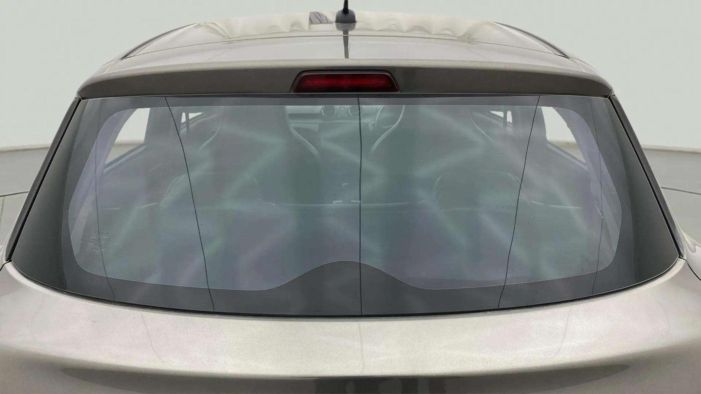 2021 Maruti Swift LXI, Petrol, Manual, 90,496 km, Rear Windshield