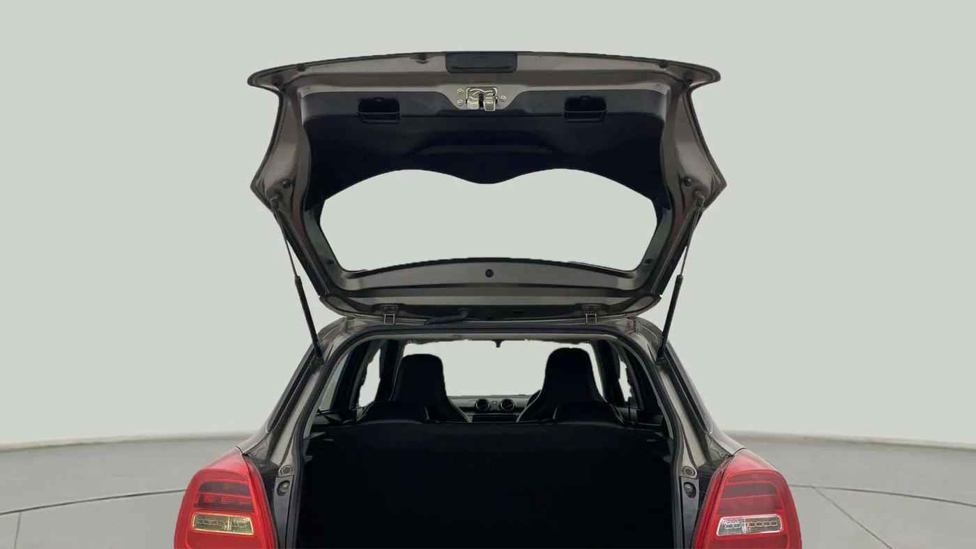 2021 Maruti Swift LXI, Petrol, Manual, 90,496 km, Boot Door Open