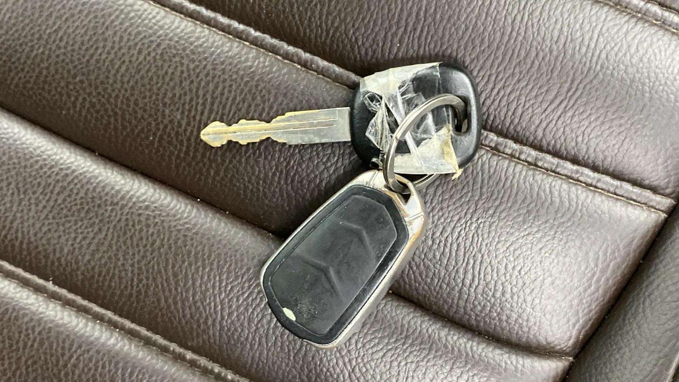2021 Maruti Swift LXI, Petrol, Manual, 90,496 km, Key Close Up