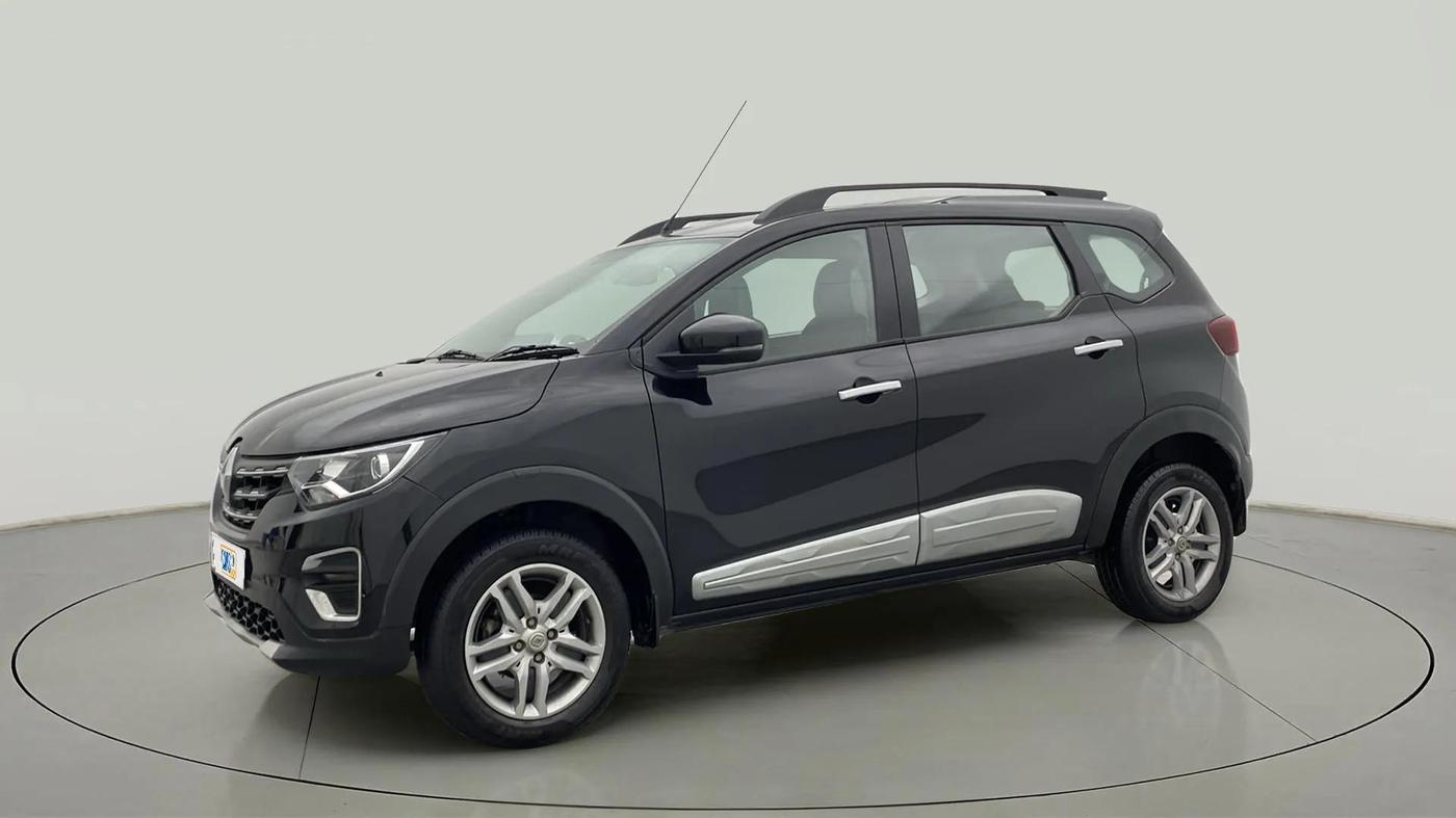 2023 Renault TRIBER RXZ, Petrol, Manual, 17,467 km, Left Front Diagonal