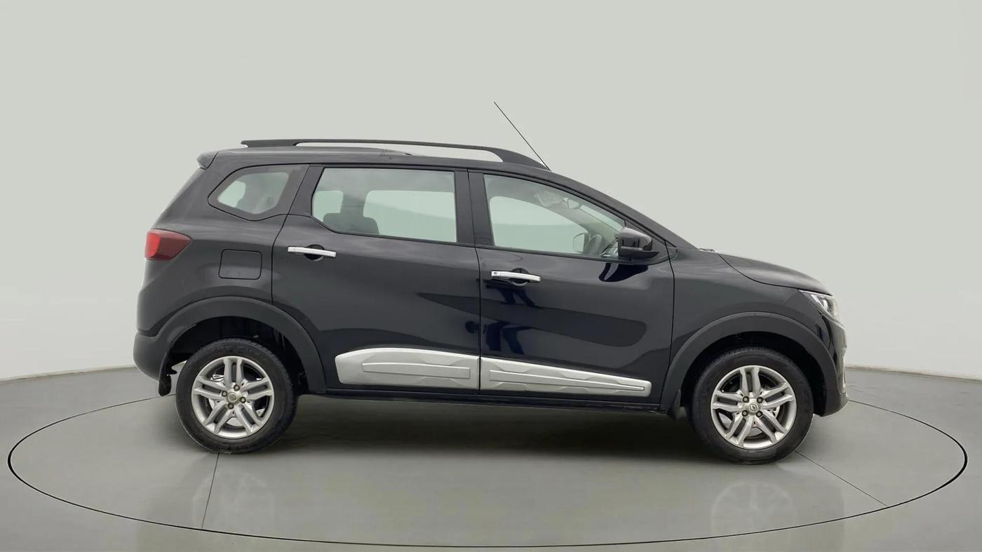 2023 Renault TRIBER RXZ, Petrol, Manual, 17,467 km, Right Side View