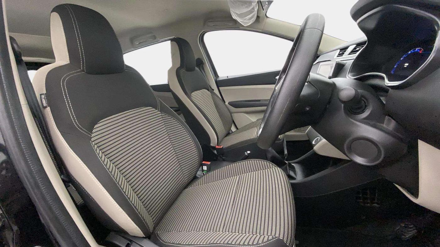 2023 Renault TRIBER RXZ, Petrol, Manual, 17,467 km, Right Side Front Door Cabin
