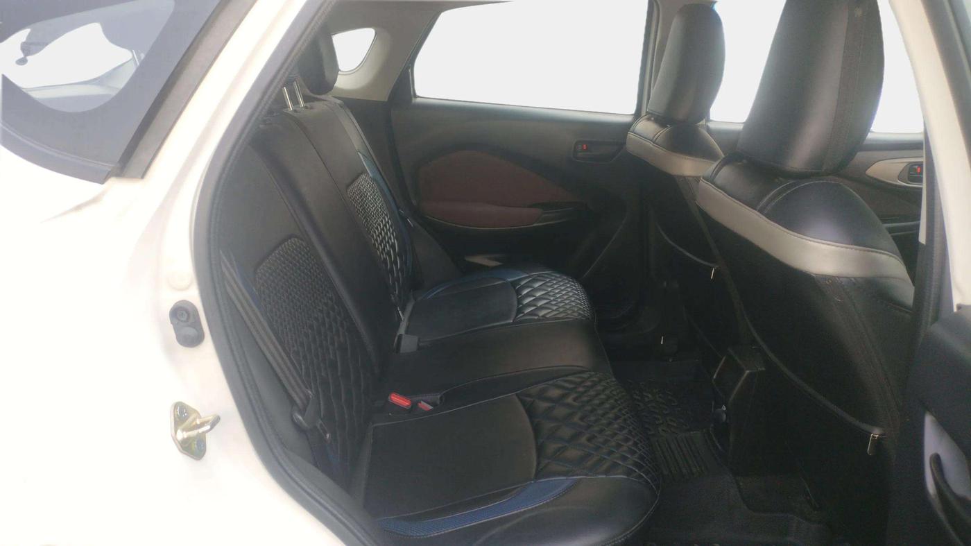 2024 Maruti FRONX DELTA PLUS 1.2MT, Petrol, Manual, 22,783 km, Right Side Rear Door Cabin