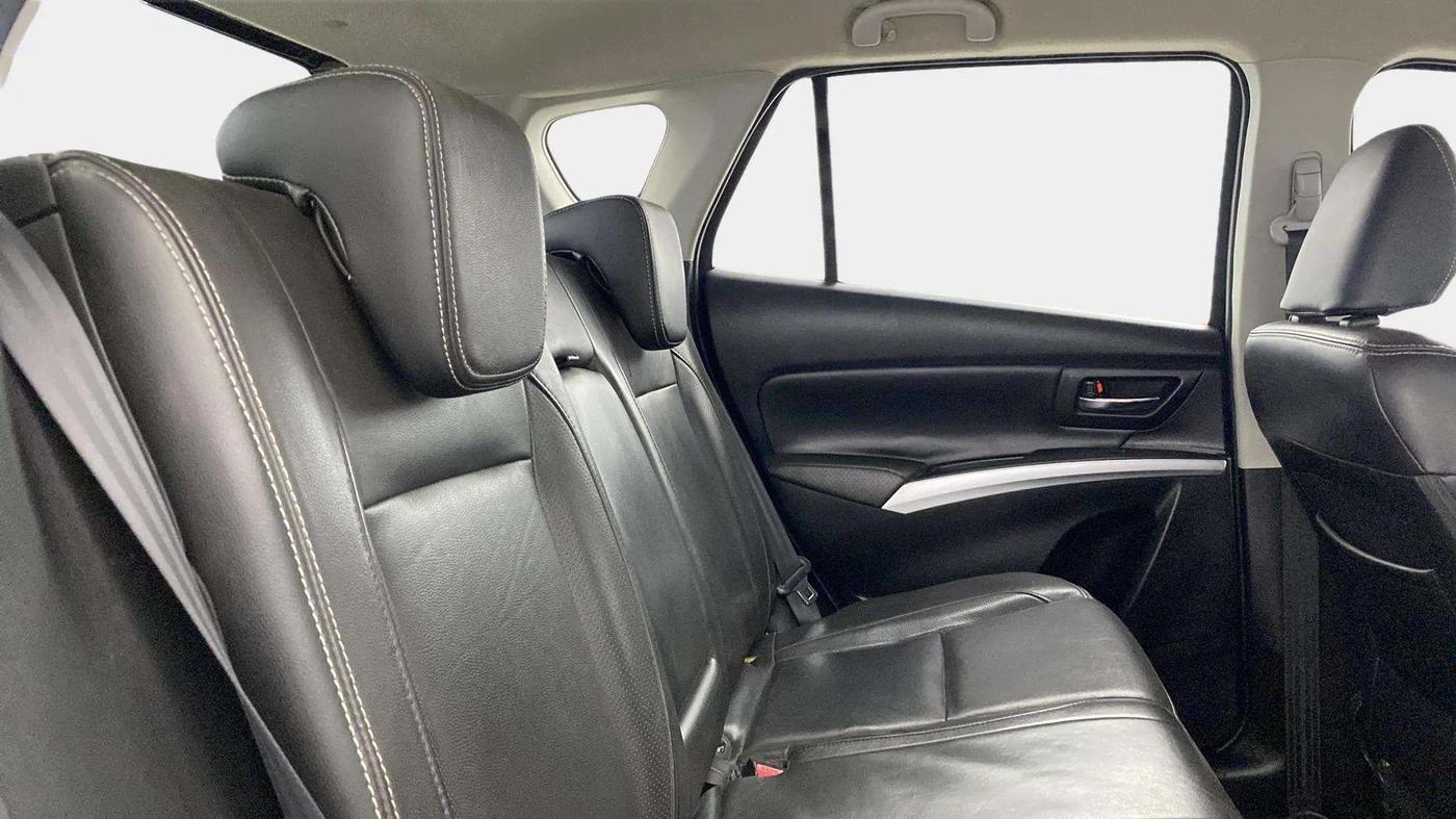 2018 Maruti S Cross ALPHA 1.3, Diesel, Manual, 36,418 km, Right Side Rear Door Cabin