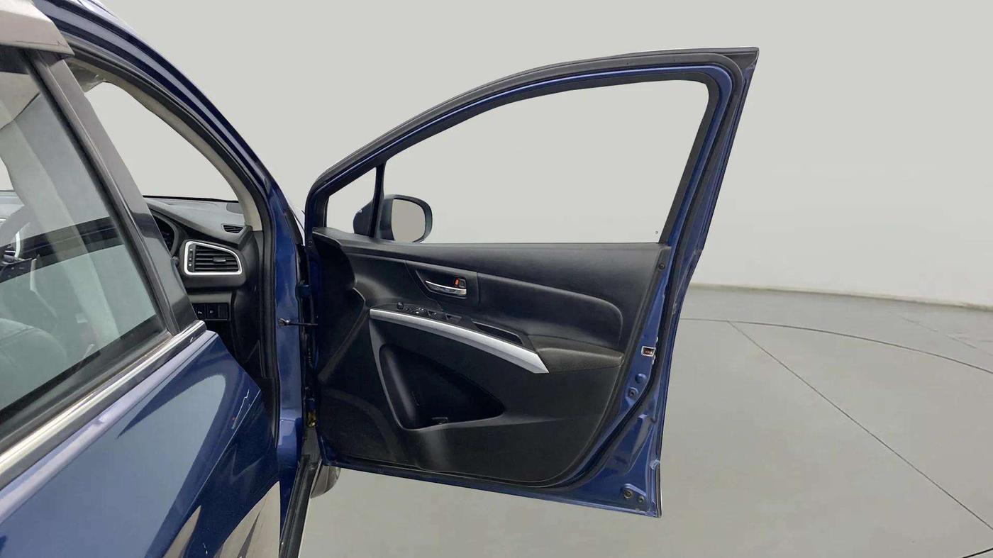 2018 Maruti S Cross ALPHA 1.3, Diesel, Manual, 36,418 km, RHS Front Door
