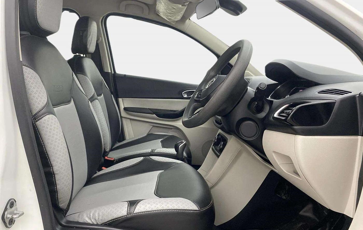 2022 Tata TIGOR XZ PLUS CNG, CNG, Manual, 39,683 km, Right Side Front Door Cabin