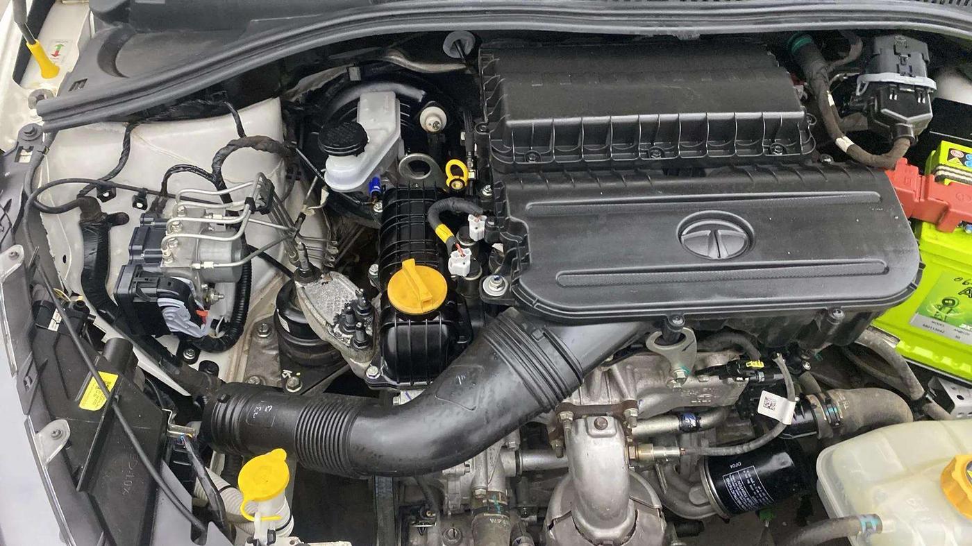 2022 Tata TIGOR XZ PLUS CNG, CNG, Manual, 39,683 km, Engine View - Right