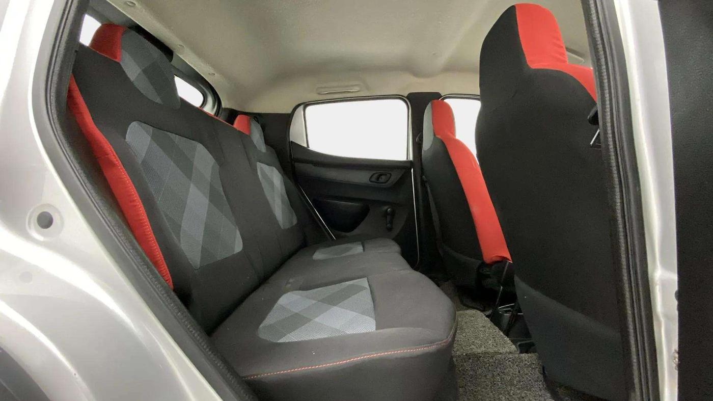 2020 Renault Kwid RXT 0.8, Petrol, Manual, 45,753 km, Right Side Rear Door Cabin