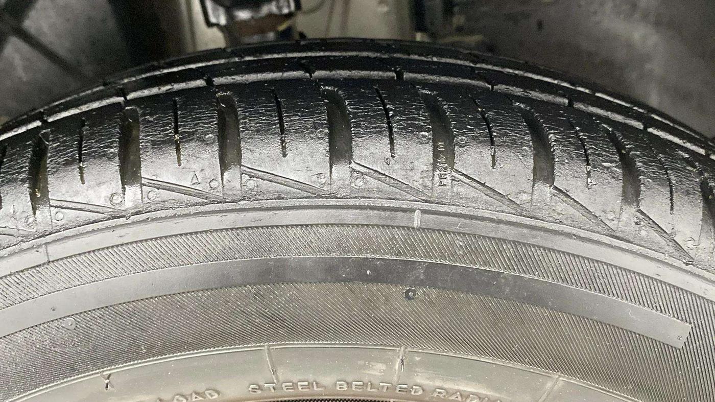 2020 Renault Kwid RXT 0.8, Petrol, Manual, 45,753 km, Right Front Tyre Tread